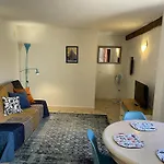 Εξοχικό σπίτι Grapevine Manor *
